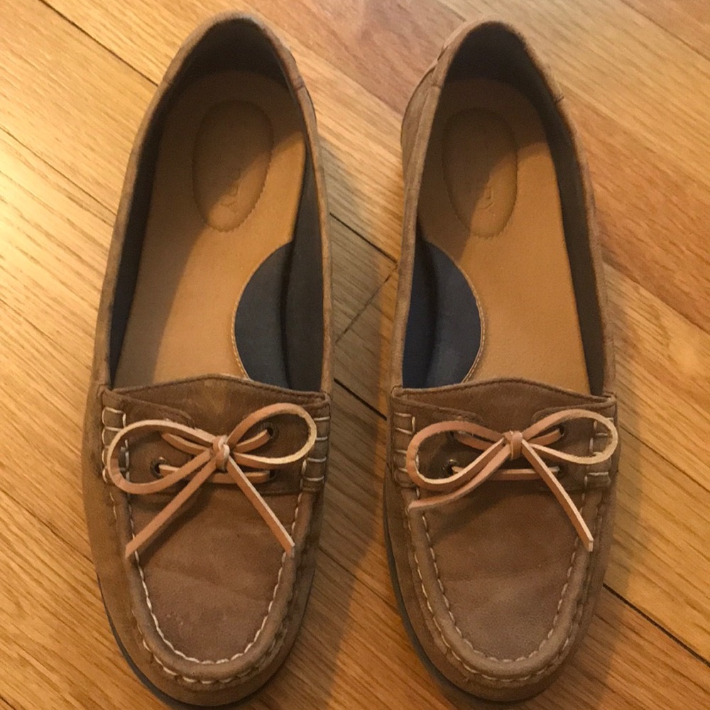 EUC Brown Leather Sperry Boat Shoes.